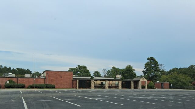 It was a quiet first day of school at McEver Elementary Friday. (Photo by Ken Stanford)