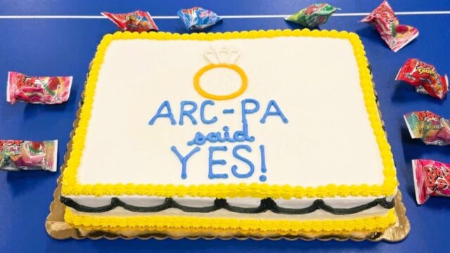 A celebratory cake from the Class of 2027. (Brenau U. photo)