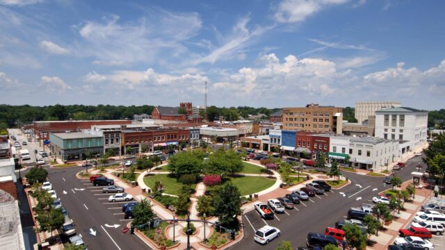 Downtown Gainesville (Courtesy Greater Hall Chamber of Commerce)
