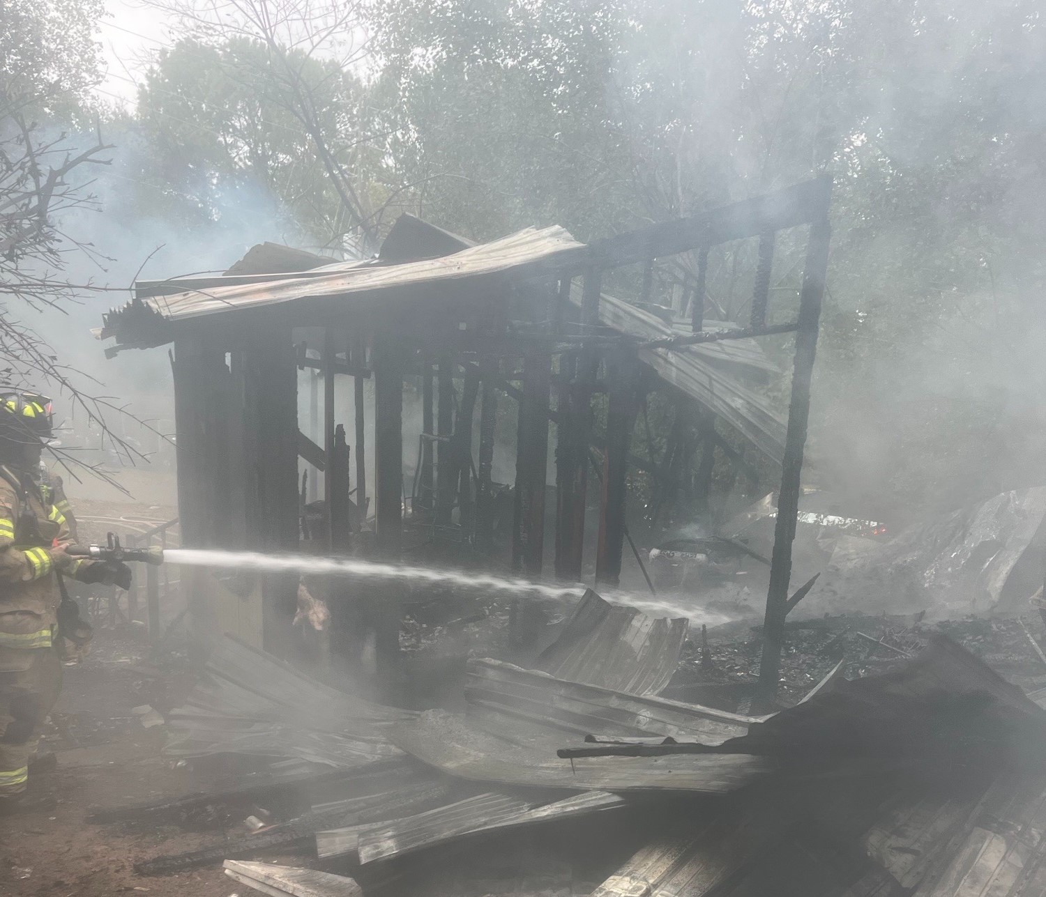 Fire destroys mobile home