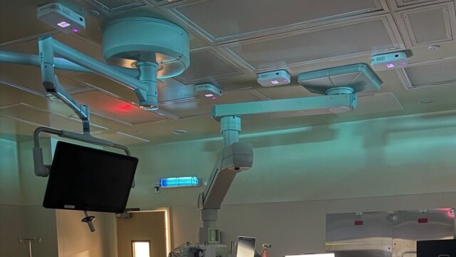 NGMC Gainesville’s ORs are now equipped with new ultraviolet (UV) light technology, making it  the first hospital in Georgia to use this innovation to reduce the risk of surgical site infections.

(NGHS photo)