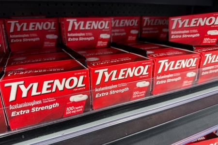 Tylenol for sale at a Walmart store in Valley Stream, New York, U.S., November 6, 2025. (REUTERS/Kylie Cooper)